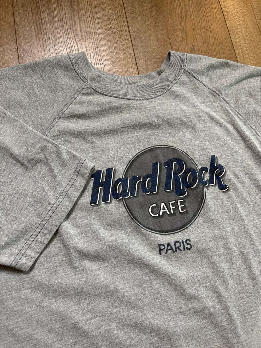 Hard Rock Cafe Paris T-Shirt Size Large Gray Cotton